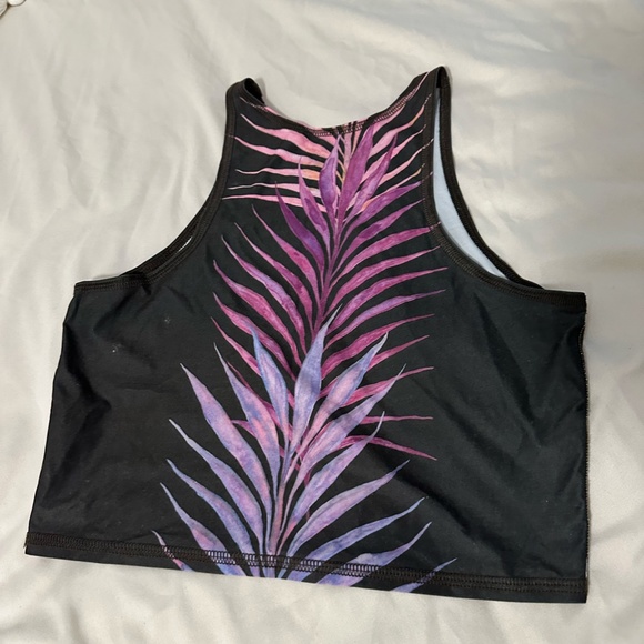 Form Fitted Unique Cropped Tank - Picture 2 of 2